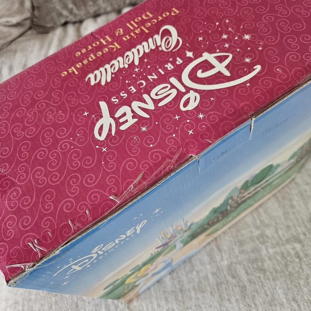 Disney Cinderella Porcelain Keepsake Doll & Horse Collectible NRFM Vintage - Picture 8 of 13